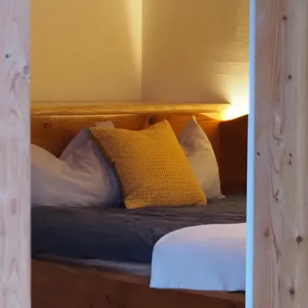 Bivanje na kmetiji Na Logu - Farm Ambroz Gregorc Solcava